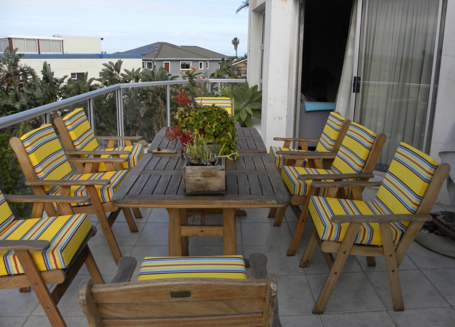 5 Bedroom Property for Sale in Wavecrest Eastern Cape